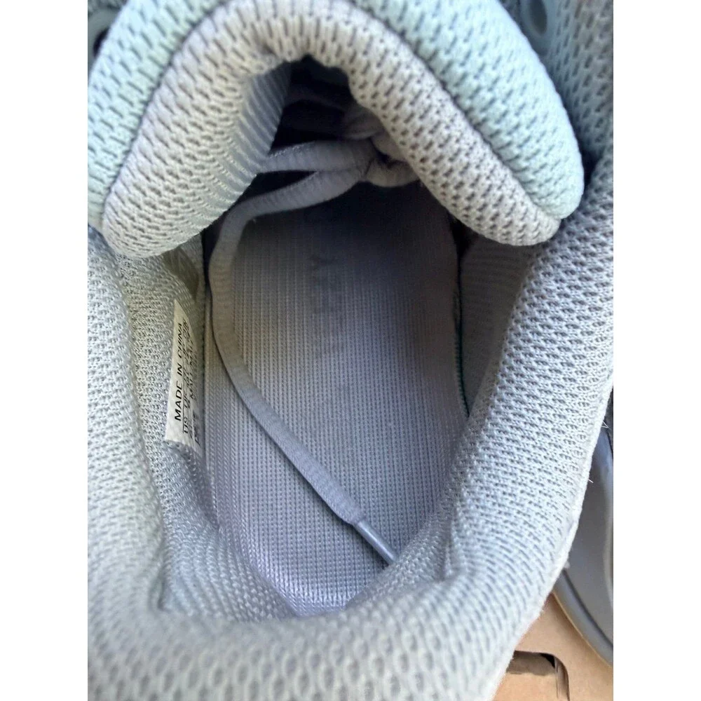ADIDAS YEEZY BOOST 700 INERTIA SIZE 6.5M